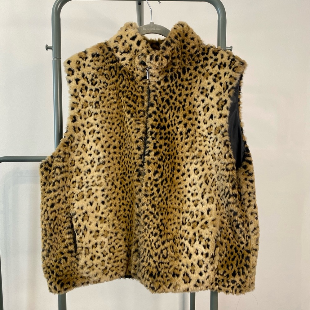 Leopard Print Faux Fur Vest